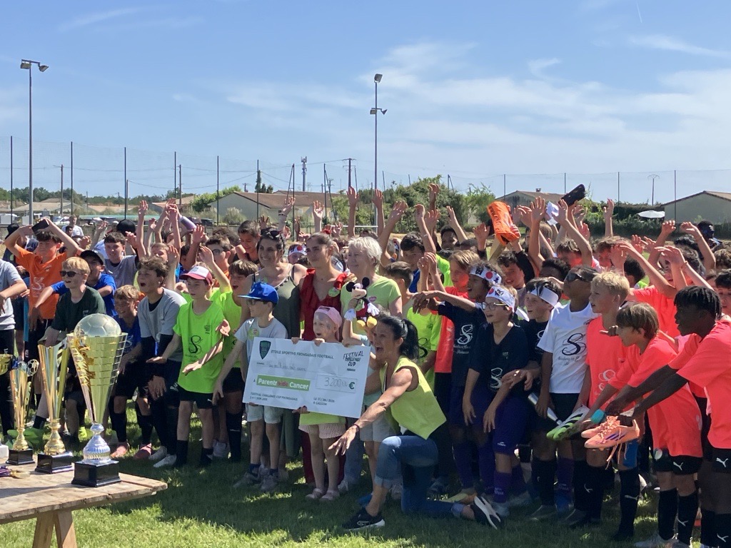 Une premiere sur GALGON: 750 enfants de 6 à 17 ans présents au tournoi de football au profit de Parentraide cancer